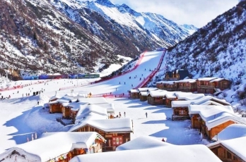 Tour Trung Quốc 6N5Đ : Hà Nội - Thành Đô - Cửu Trại Câu - Trượt Tuyết Gia Cô Sơn