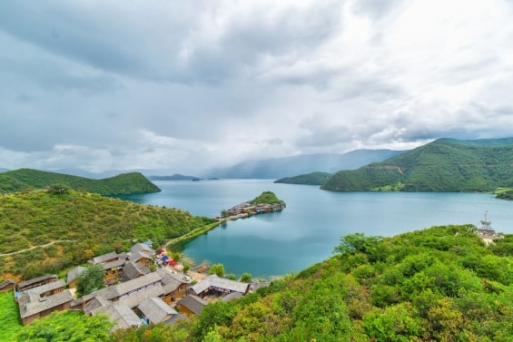 Cẩm nang du lịch Hồ Lugu - thiên đường xanh Trung Quốc
