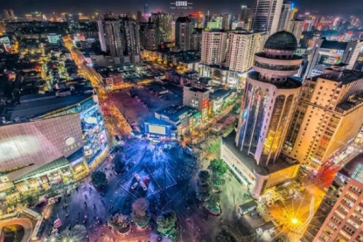 Phố đi bộ Nam Bình - điểm đến không thể bỏ qua ở Côn Minh