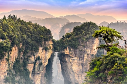 Khám phá cây cầu đá tự nhiên cao nhất thế giới - Thiên hạ đệ nhất kiều