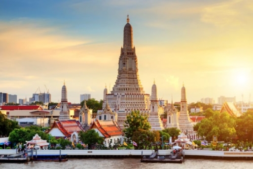 Chùa Wat Arun - ngôi chùa Phật giáo nổi tiếng nhất Thái Lan