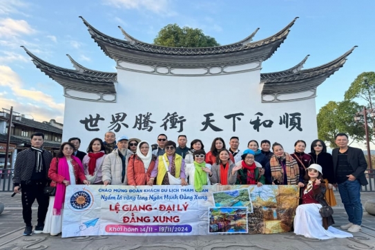 Review tour Du lịch ngắm lá vàng Làng ngân hạnh ở Đằng Xung