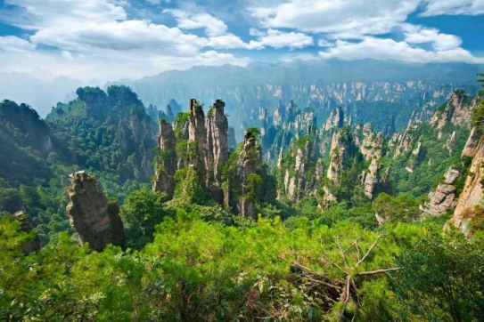 Trương Gia Giới - thỏi nam châm thu hút du khách