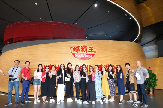 Hành trình Famtrip đến Liễu Châu Trương Gia Giới cùng Vietnamtourism-Hanoi