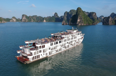 Du Thuyền Ambassador 