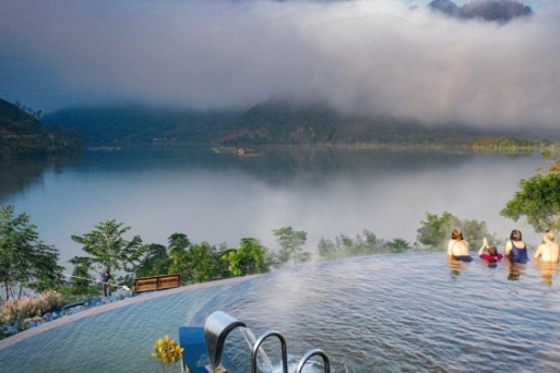 Hồ Suối Chiếu (Sơn La) – nơi thư giãn giữa núi rừng