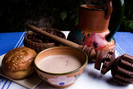 Trà bơ Tây Tạng – Thức uống truyền thống đậm đà văn hóa vùng đất thiêng