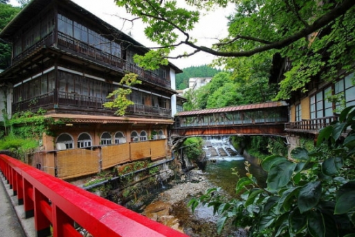Onsen và ryokan - Sự khác biệt giữa hai nét truyền thống đặc trưng của Nhật Bản