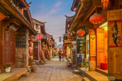 Phố Tứ Phương - Vùng đất tuyệt vời của Lệ Giang 