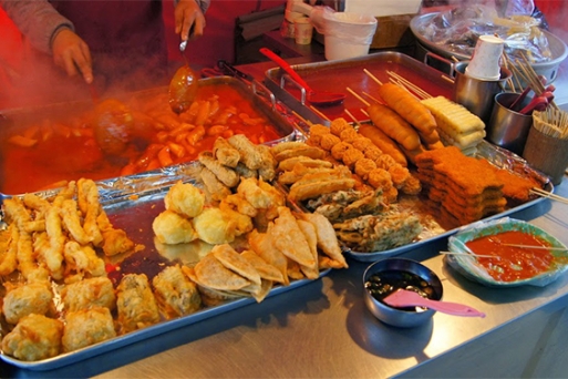 Ẩm Thực Đường Phố Seoul: 10 Món Ăn Khuya Khiến Trái Tim Bạn Rung Động Không Ngừng