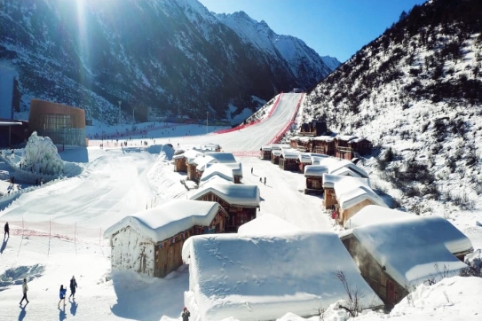 Khu trượt tuyết Gia Cô Sơn - Vương quốc băng tuyết mộng mơ!