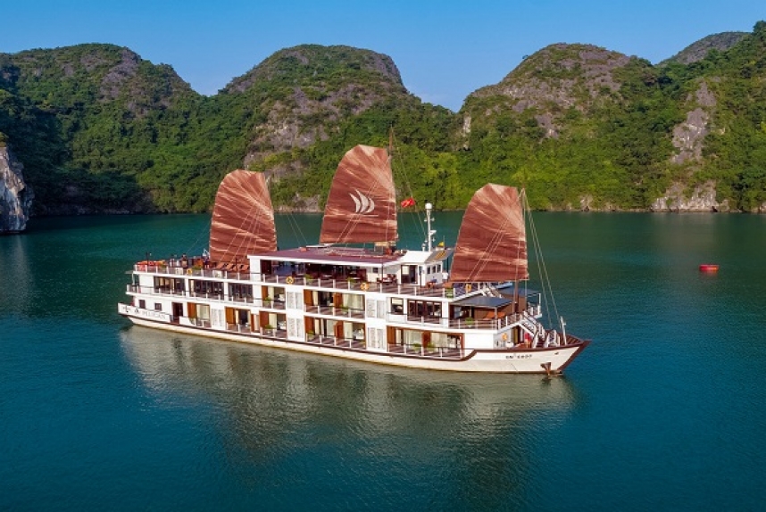 Du Thuyền Pelican