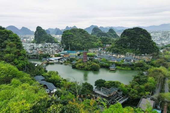 Công viên Ngu Sơn Quế Lâm – Tuyệt tác sơn thủy và hành trình ngược dòng  lịch sử