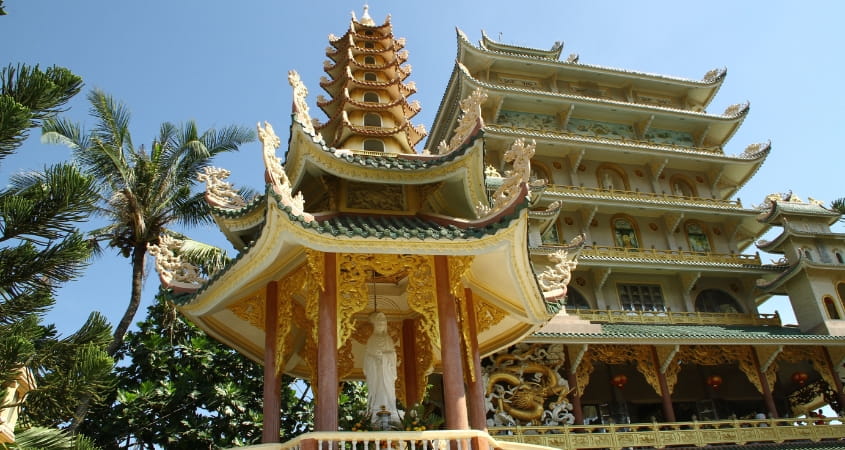 chùa Vạn Minh Pháp 