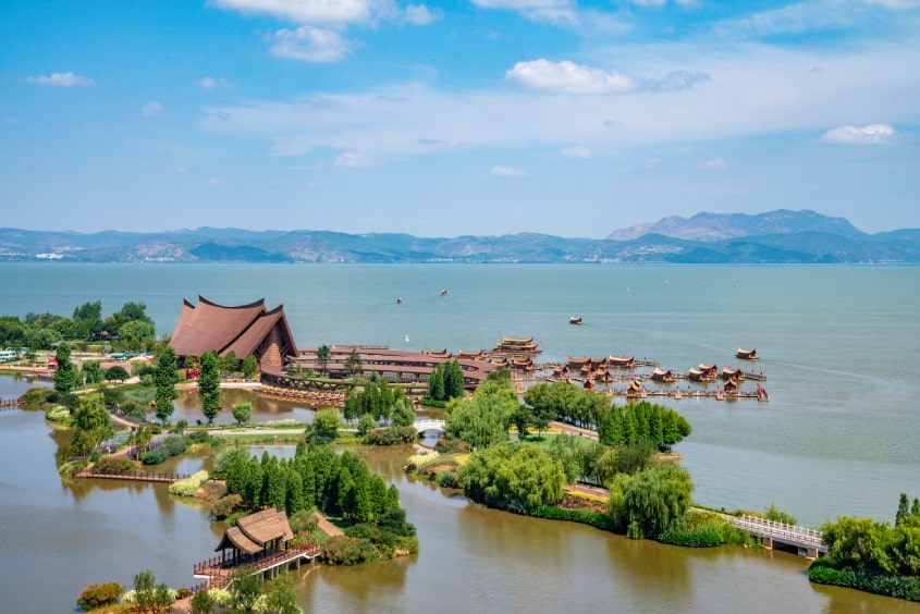 Hồ Điền Trì 