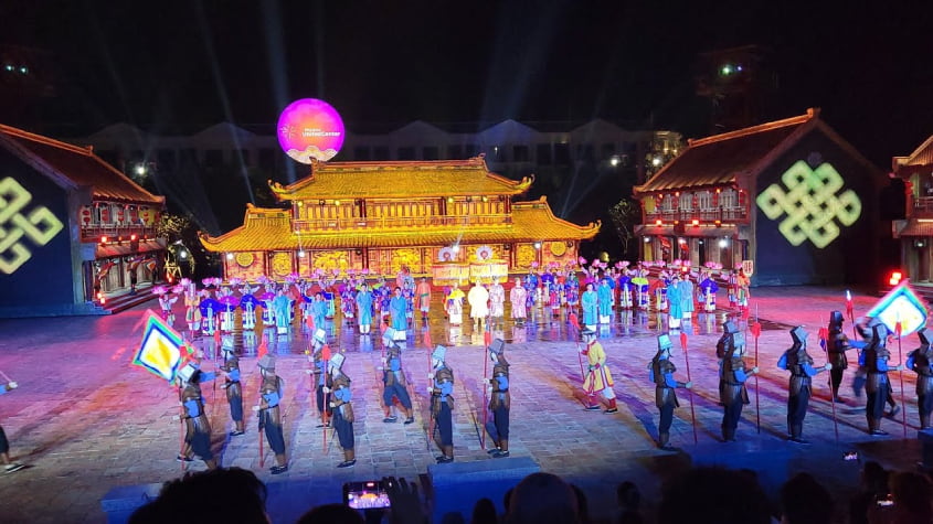 Show Tinh hoa đất Việt tại Grand World Phú Quốc 