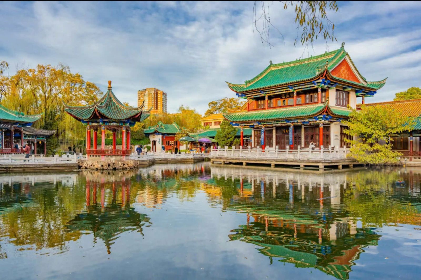 Du lịch Côn Minh có gì