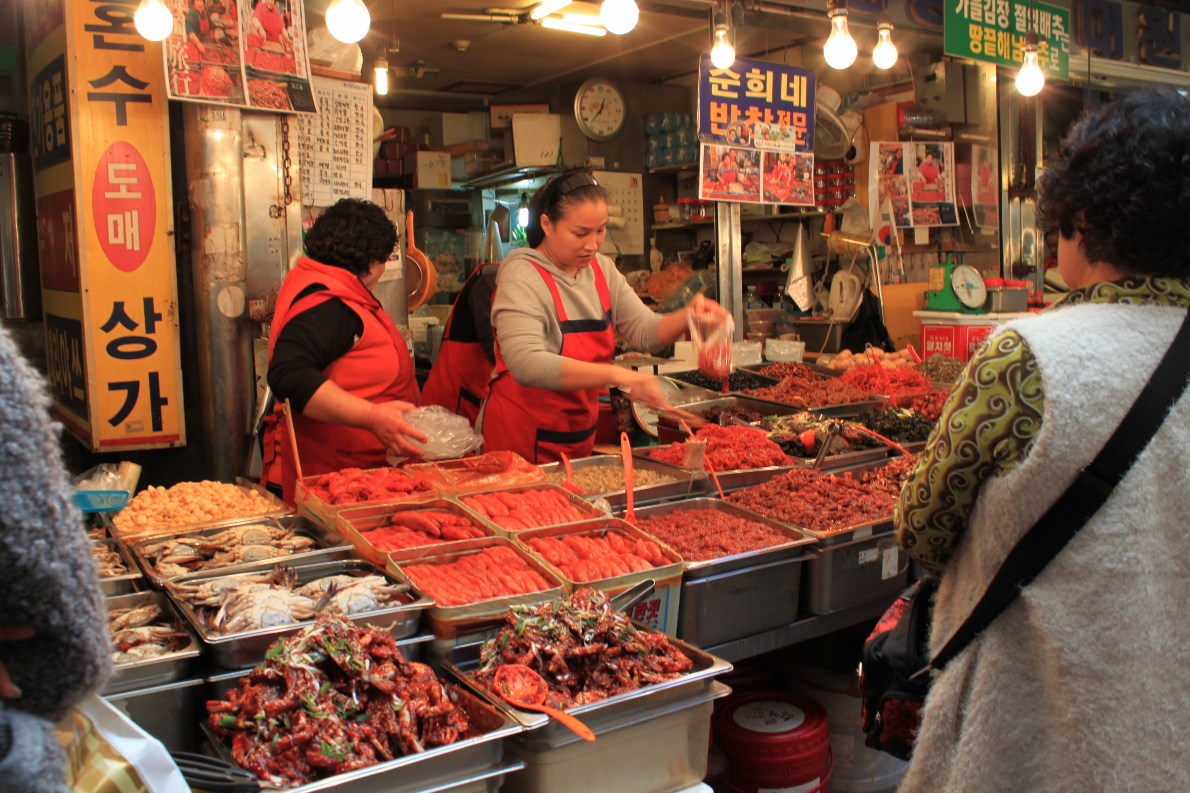 Thưởng thức kimchi tại Seoul