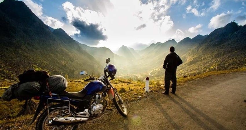 Du lịch Mộc Châu bằng xe máy